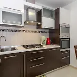Апартаменты Gorgeous In With Wifi