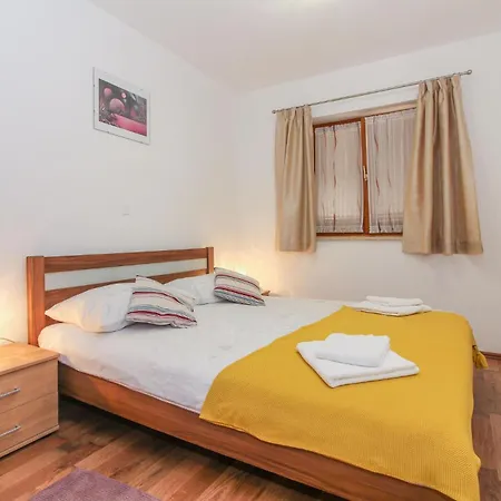 2 Bedroom Beautiful In *