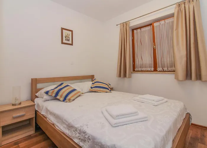 2 Bedroom Lovely In Gracisce Lejlighed