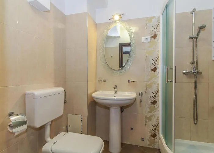 2 Bedroom Lovely In Gracisce * Gračišće