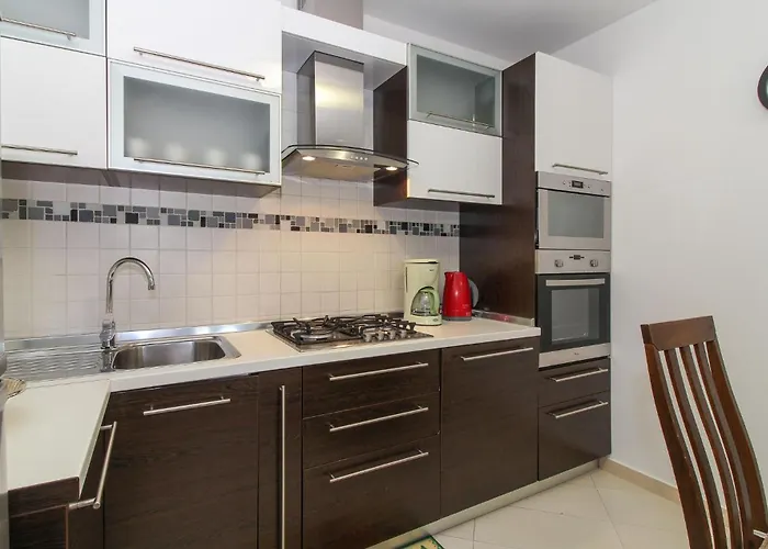 Lejlighed 2 Bedroom Lovely In Gracisce